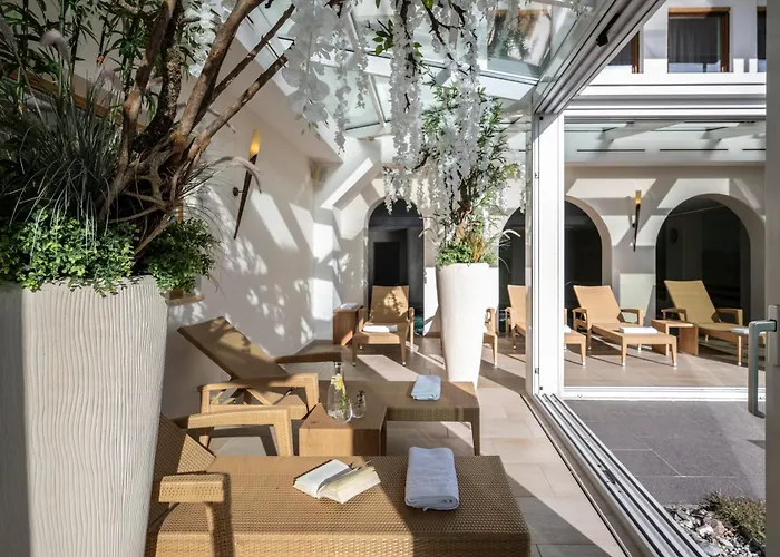 Hotel Ueberbacher